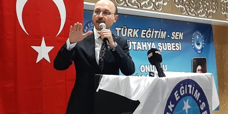 12 Yıldır Kamu Çalışanlarından Alınan Temsil Yetkisi Bozuk Para Gibi Harcanmıştır!