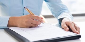 Yükseköğretim Kurumlarında Görev Yapan İdari Personelin Yer Değişikliği ve Görevde Yükselme Sınav Talebi İle İlgili YÖK’e Başvuruda Bulunduk  