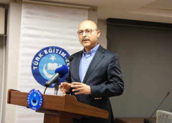 Dağ Fare Doğurdu! Yüz Binlerce Öğretmen Adayı 9 Aydır 20.000 Atama İçin mi Bekledi?