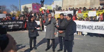 Genel Merkez Yöneticileri Atama Bekleyen Öğretmenlerin Eylemine Destek Verdi.