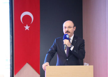 Sınıf Geçme ve Disiplin Süreçleri Yeniden Ele Alınmaz, ‘Kalan Sağlar Bizimdir’ Anlayışıyla Hareket Edilirse, Nesillerimizi Kaybedeceğiz!