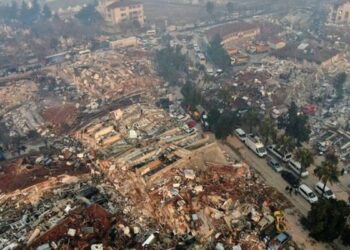 Deprem Bölgesindeki Kamu Çalışanlarına Afet Tazminatı Ödensin, Barınma Sorunları Çözülsün!