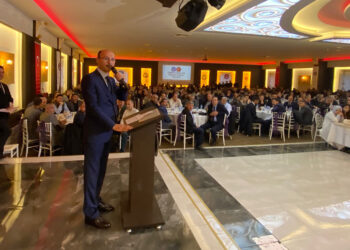 Türkiye Kamu-Sen’lilerin Dilinde Her Zaman Türkiye Var. Yüreğimiz Türkiye İçin Çarpıyor.