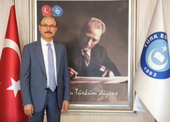 MEB, Emeklilik Başvurusu Yapmış Olan Tüm Öğretmenlerin Yerlerini Nakil Talebinde Bulunanların Tercihine Açmalıdır