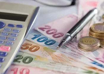 Ücretli Öğretmenlerin Ek Ders Ücretlerinde Yapılacak Yüzde 25 Oranında Artış Mağduriyeti Gidermeyecektir.