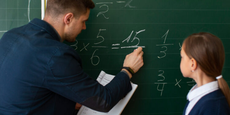 Ücretli Öğretmenlik Köleliktir!