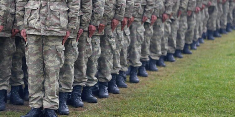 Askerlik Nedeniyle Göreve Başlayamayan Sözleşmeli Personelin Kadroya Geçiş Talebi İle İlgili Olumlu Karar