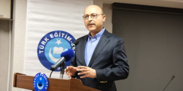 Dağ Fare Doğurdu! Yüz Binlerce Öğretmen Adayı 9 Aydır 20.000 Atama İçin mi Bekledi?