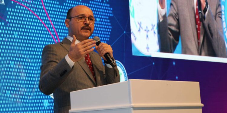 PROJE OKULLARINDA AYNI TAS AYNI HAMAM..!