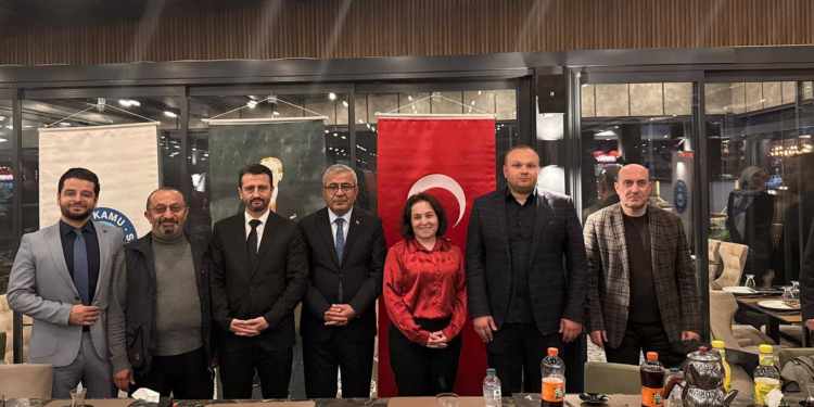 İL İÇİ YER DEĞİŞTİRMELERDE SIRALAR YIL BOYU ÇALIŞTIRILSIN!