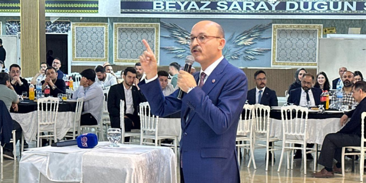 KAMUOYUNU SUNİ GÜNDEMLERE OYALAMAYIN, KAMU ÇALIŞANLARININ GERÇEK GÜNDEMİ EKONOMİDİR!
